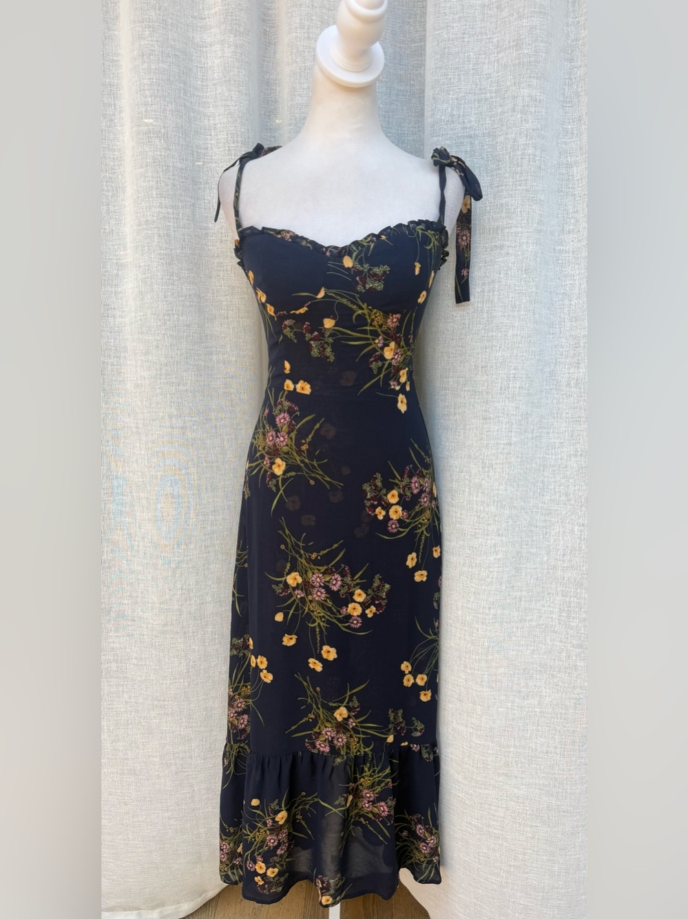 Reformation navy blue floral summer midi dress - Picture 2 of 10